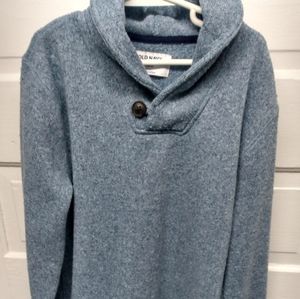 Old navy sweater
